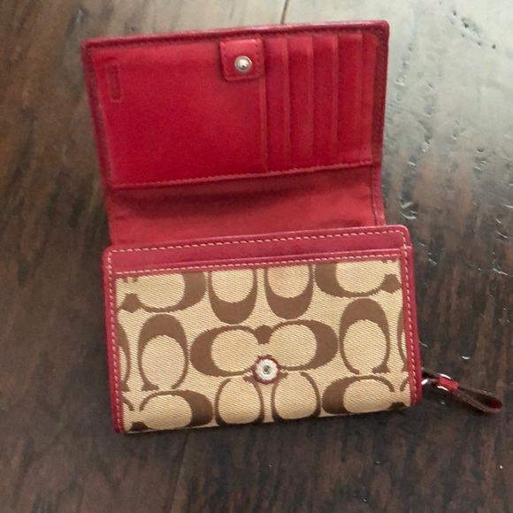 Coach Wallet - Picture 3 of 4